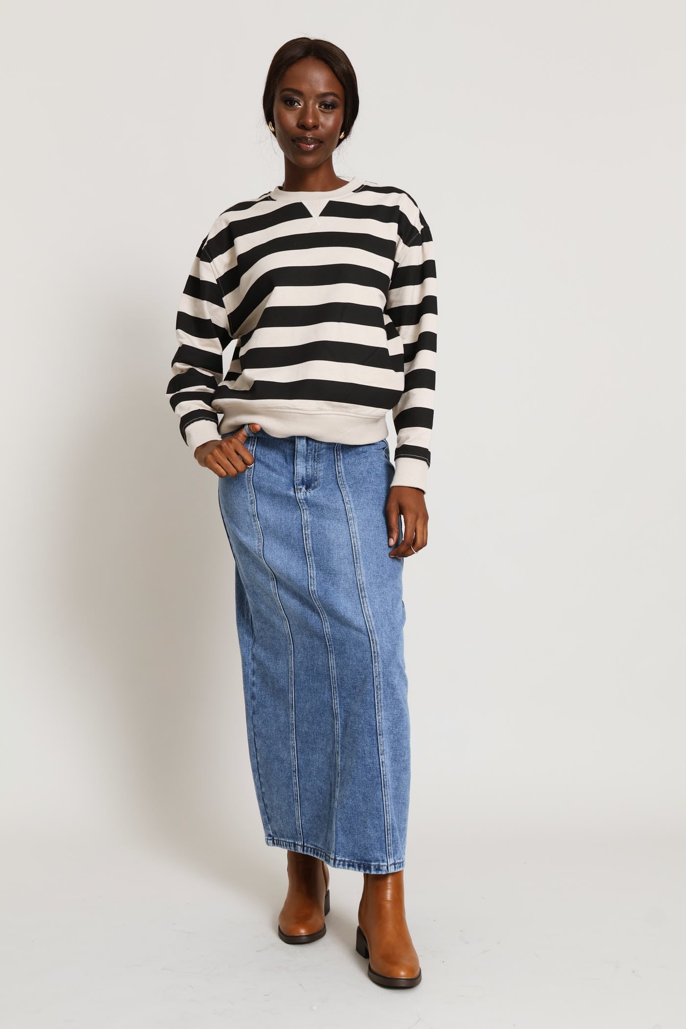 Ladies Panelled Denim Maxi Skirt With Back Slit - Mid Wash – Edgars