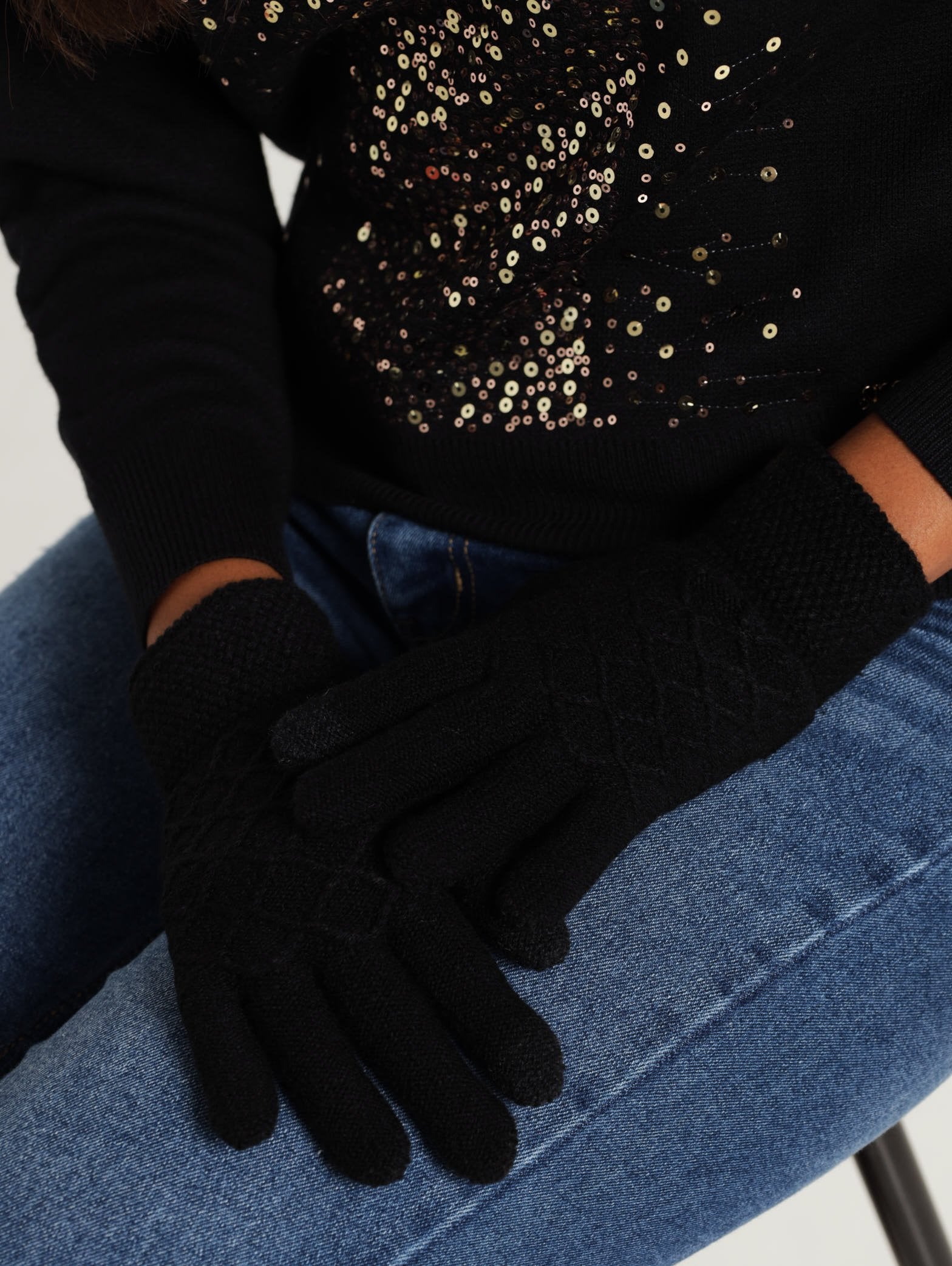Ladies Knitted Gloves - Black – Edgars