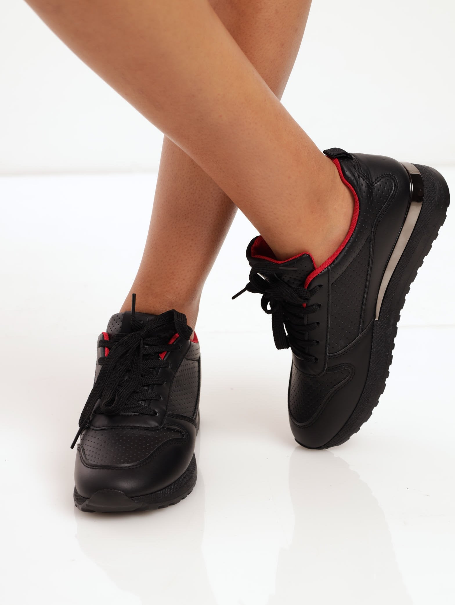 Ladies Ladies Low Cut Panel Detail Lace Up Sneaker Black – Edgars