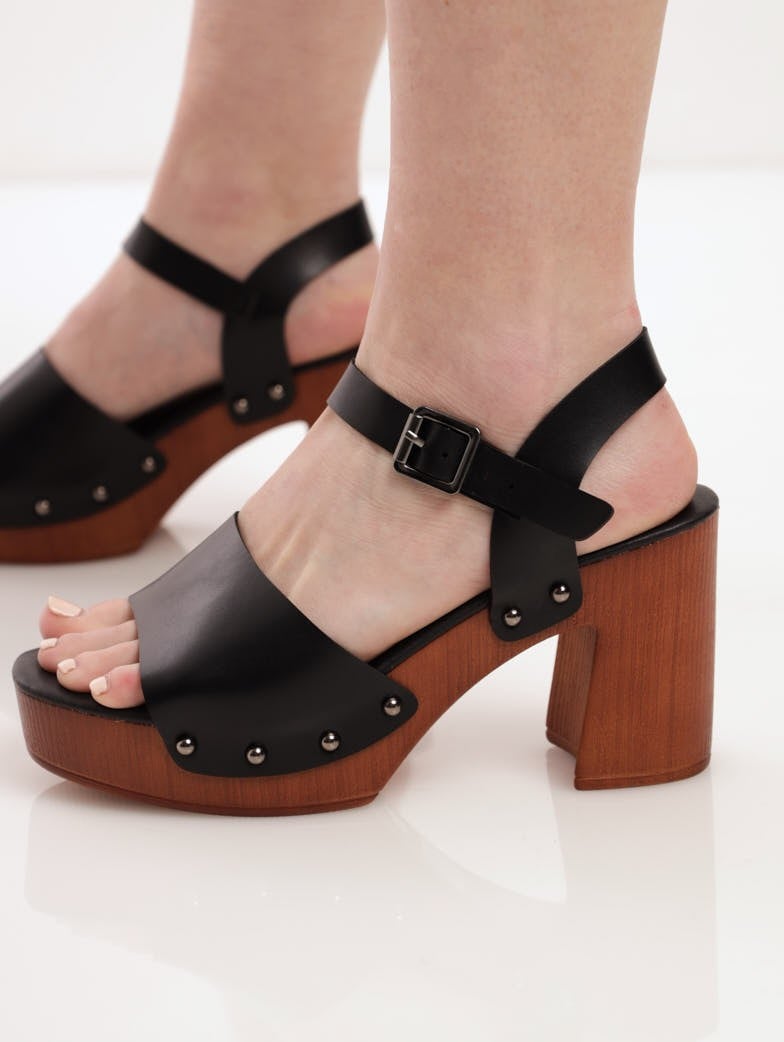 Ladies Ladies Platform Wooden Clog Heel With Studs Black