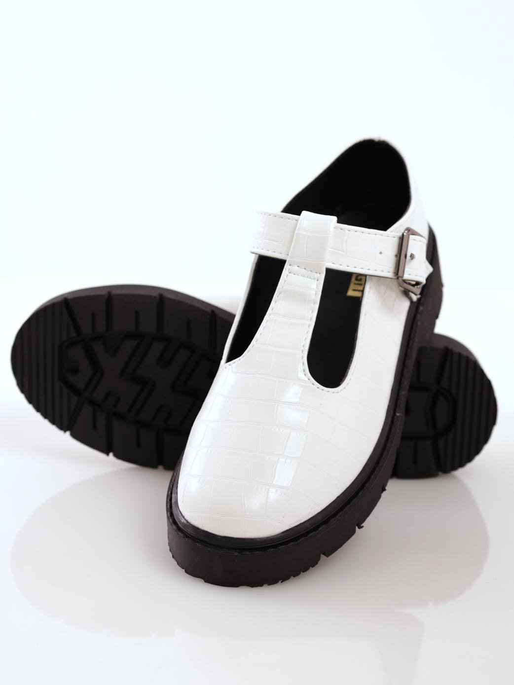 Ladies Ladies T-Bar Mary Jane Shoe - White – Edgars