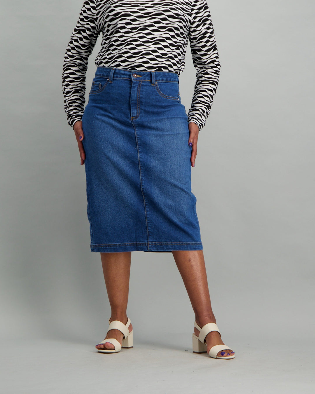 Ladies Mid Wash Denim Skirt
