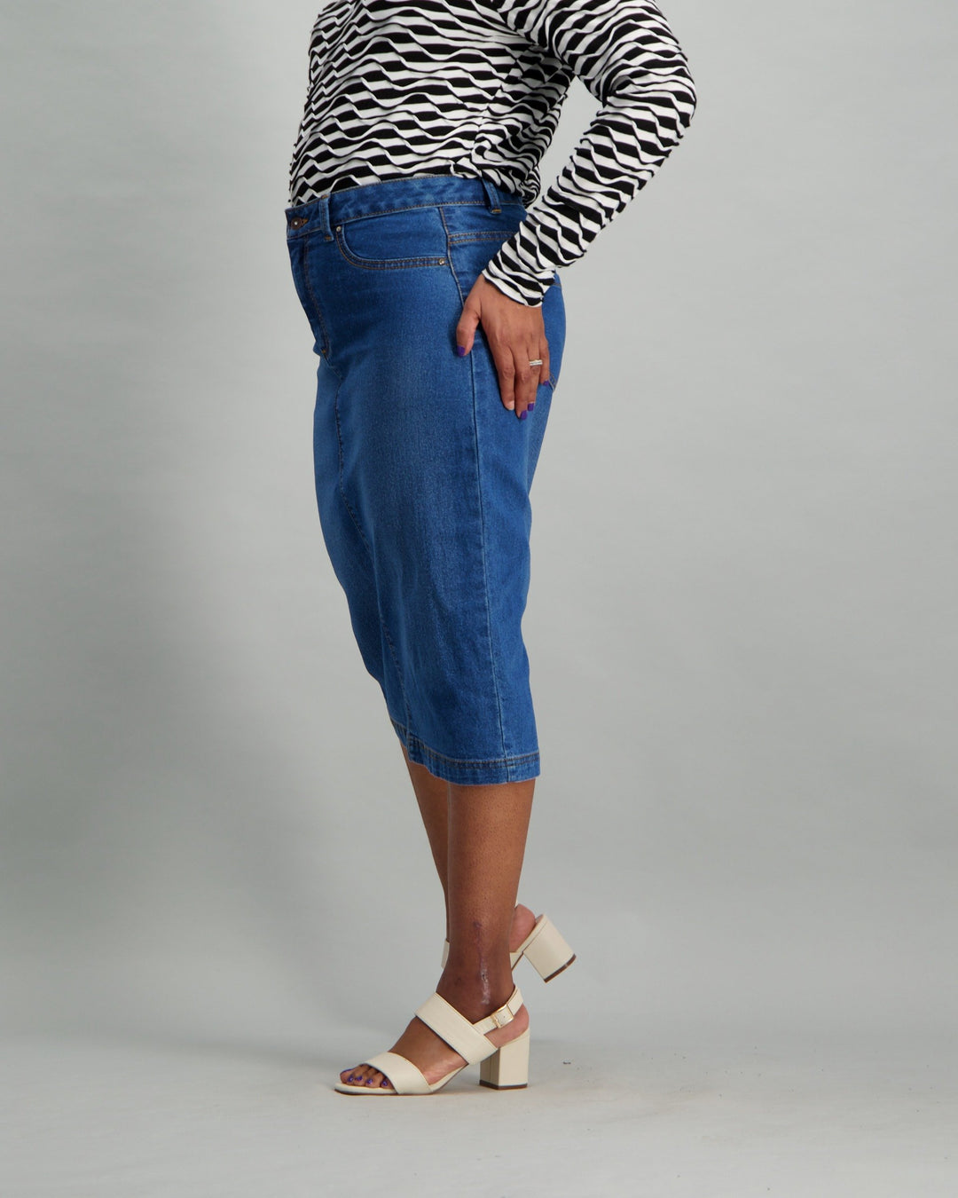 Ladies Mid Wash Denim Skirt