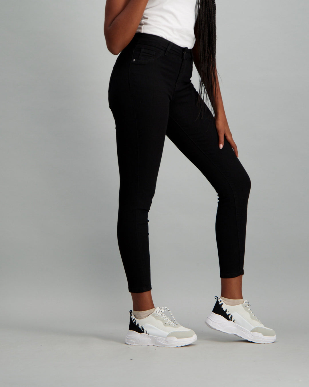 Ladies Black Ankle Grazer Skinny Jean