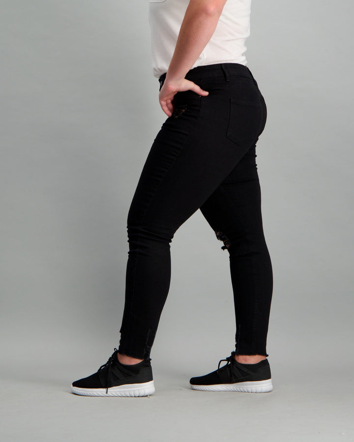 Ladies Black Frayed Hem Skinny Denim Jean