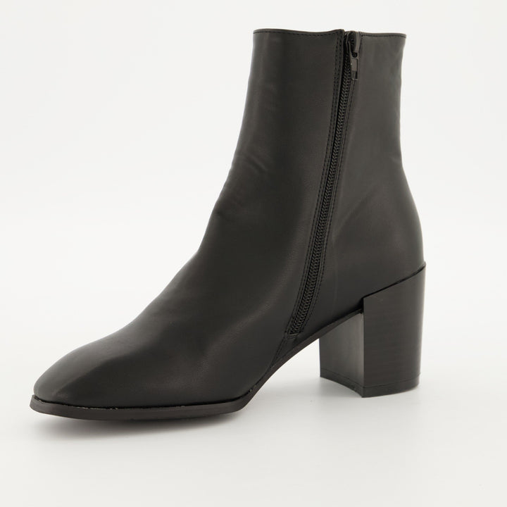 Ladies Square Toe Block Heel Boot - Black