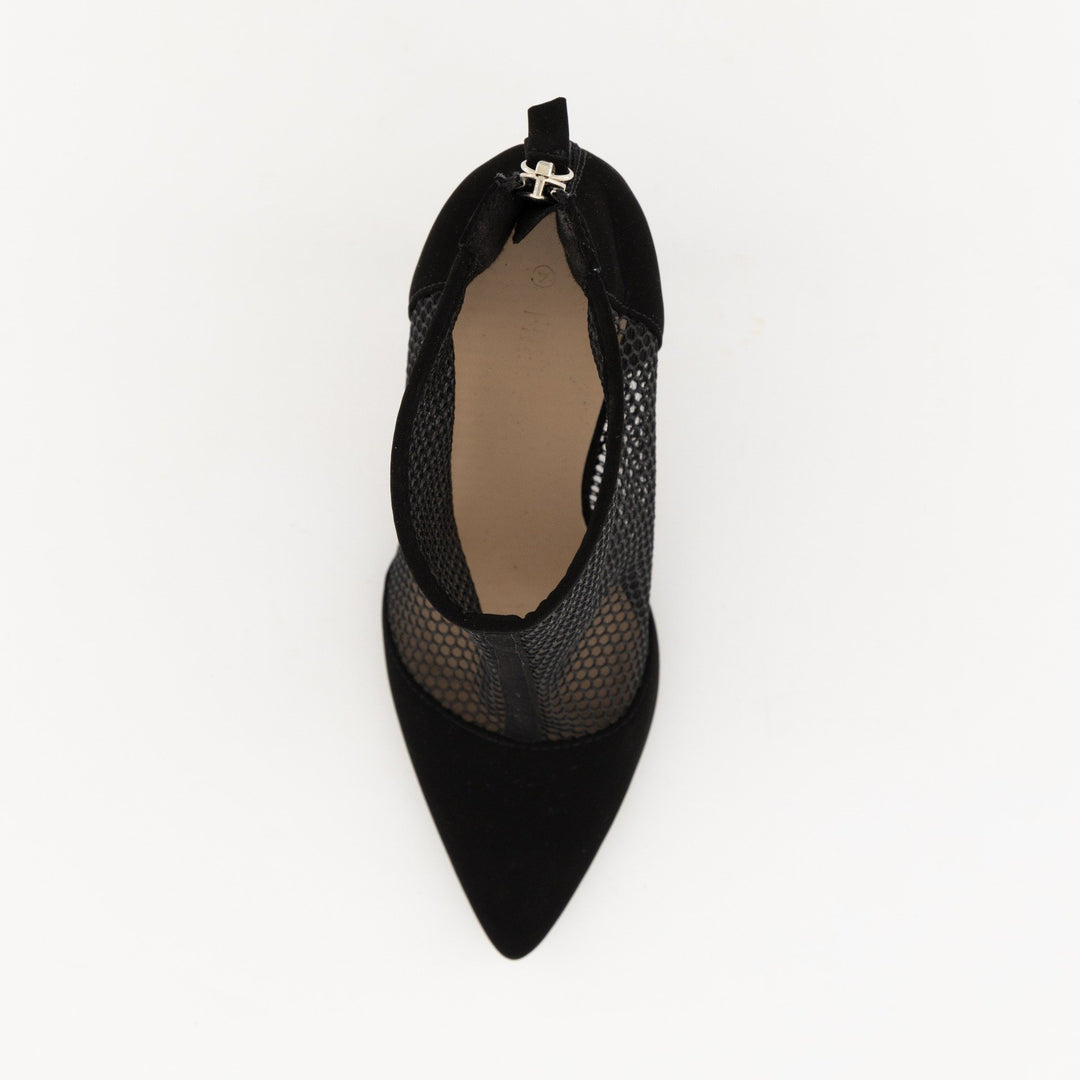 Ladies-Laser Detail Pointy Heel Shoe - Black