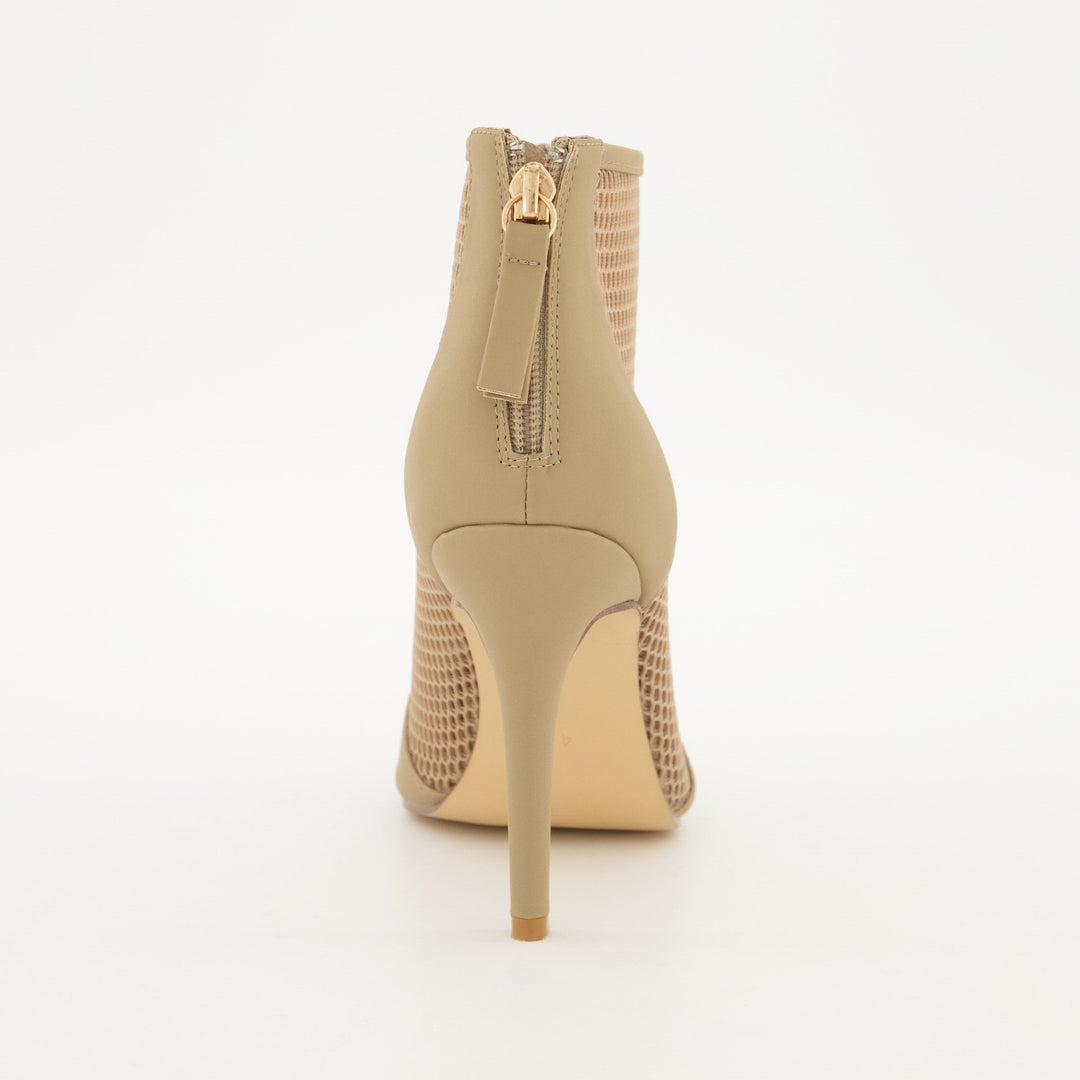 Ladies-Laser Detail Pointy Heel Shoe - Natural