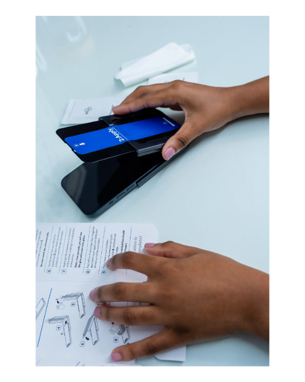 Moov Privacy Glass for iPhone 16e/14/13/13 Pro