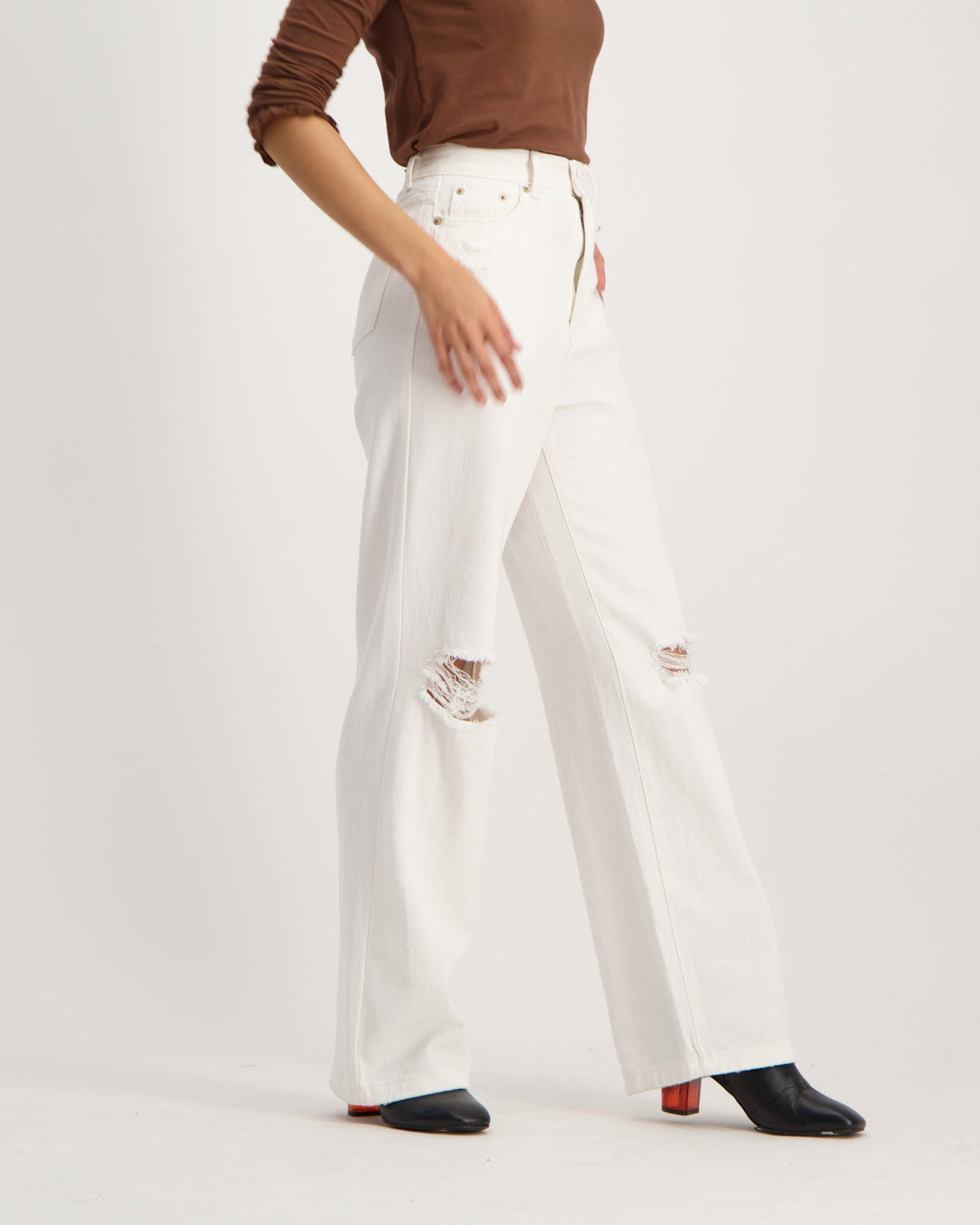 Ladies Ivory 90'S Fit Ripped Denim Jean