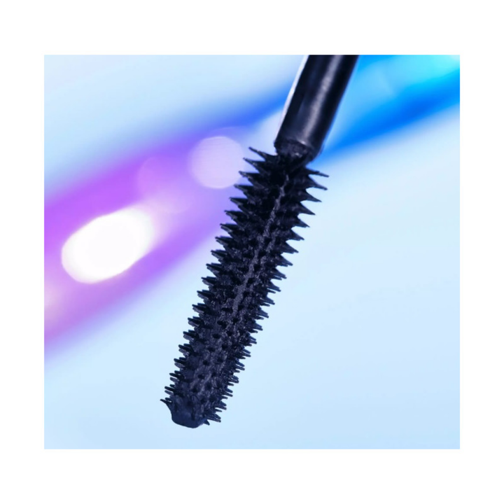 Alice In Wonderland Glam & Doll Waterproof Volume Mascara