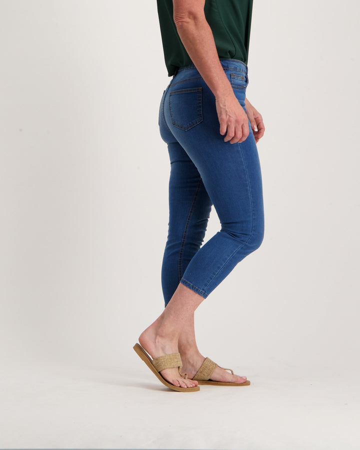 Ladies Mid Wash Denim Capri
