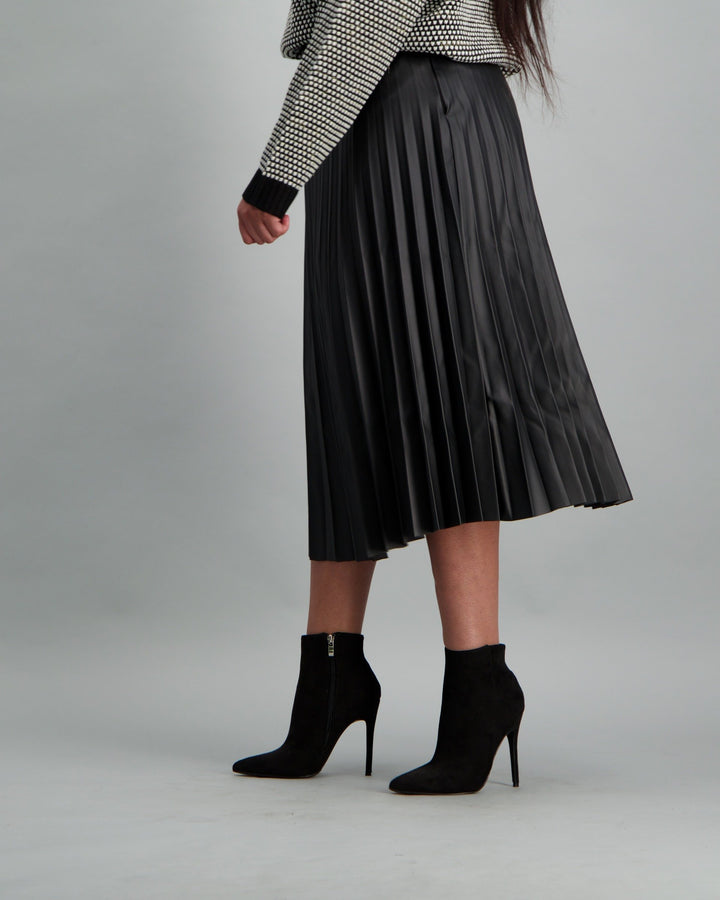 Ladies-Pleated PU Skirt