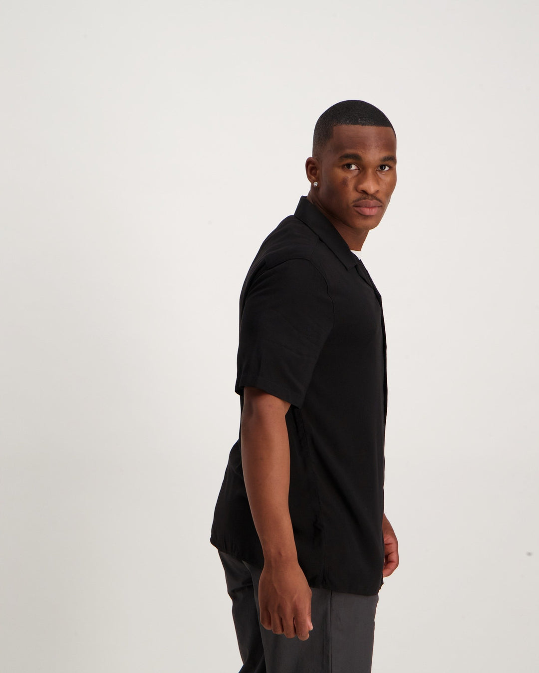 Men's Short Sleeve Viscose Loose Gladneck Shirt - Black