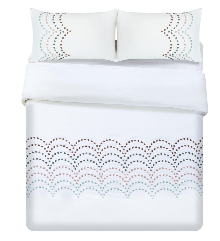 Scalloped Embroidery Duvet Set - White/Sage