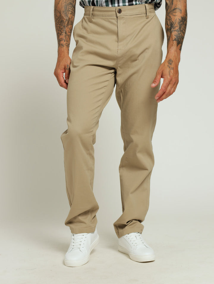 Basic Fit Chino - Stone
