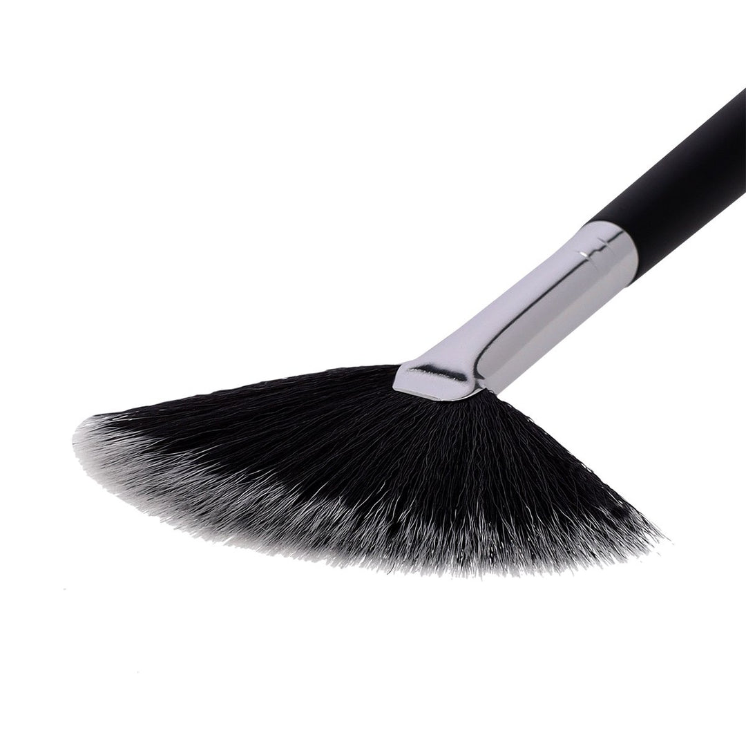 Small Fan Brush