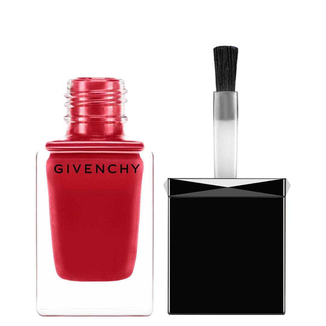 Le Vernis Nail Polish