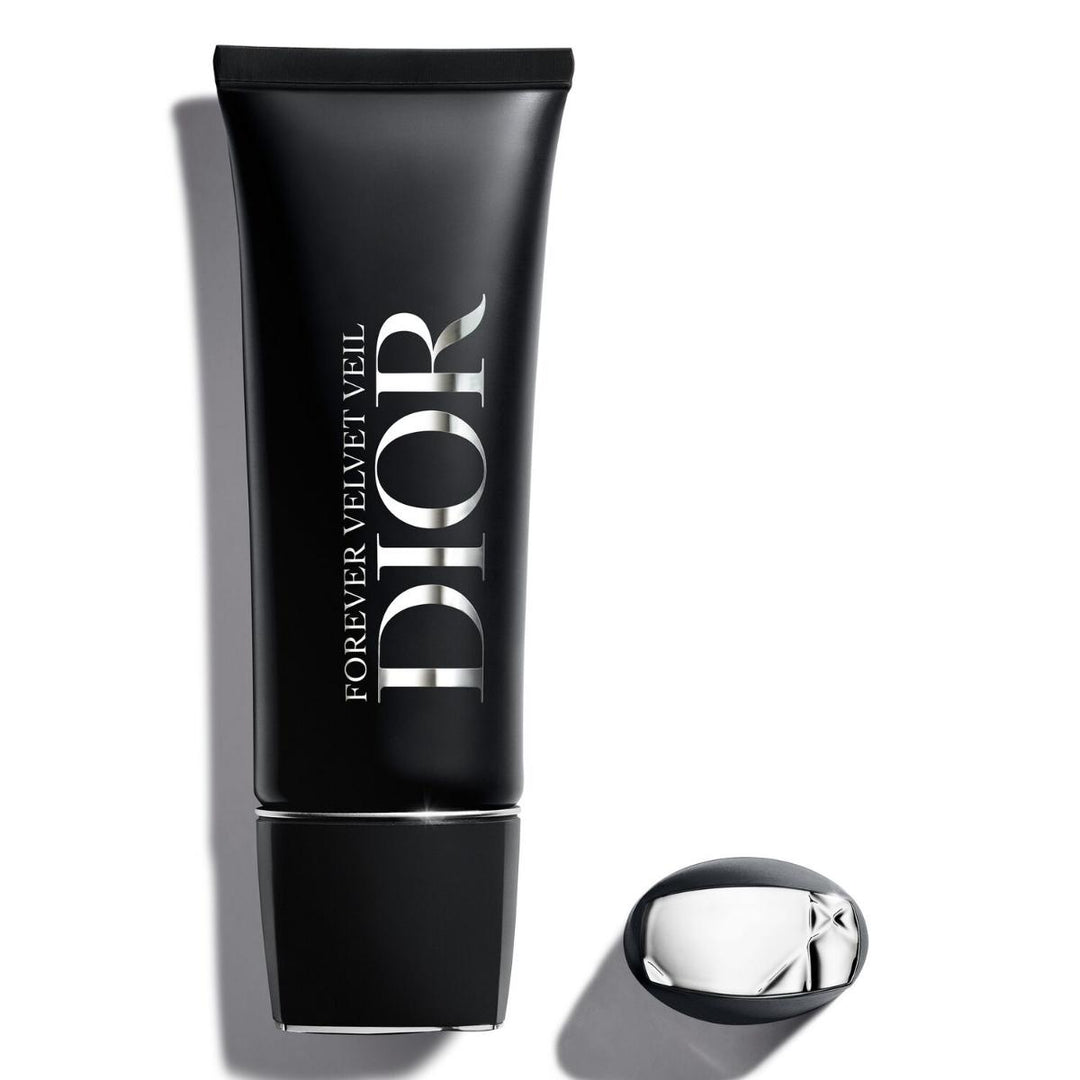 Forever Velvet Veil Makeup base - Blurring matte finish, SPF 15 PA++