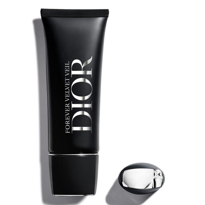 Forever Velvet Veil Makeup base - Blurring matte finish, SPF 15 PA++