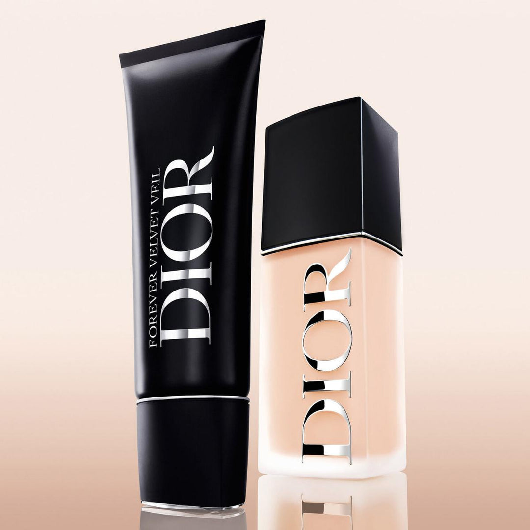 Forever Velvet Veil Makeup base - Blurring matte finish, SPF 15 PA++
