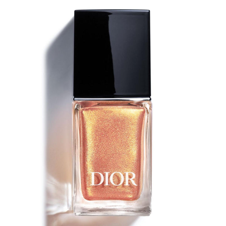 Vernis Nail polish with gel effect and couture colour