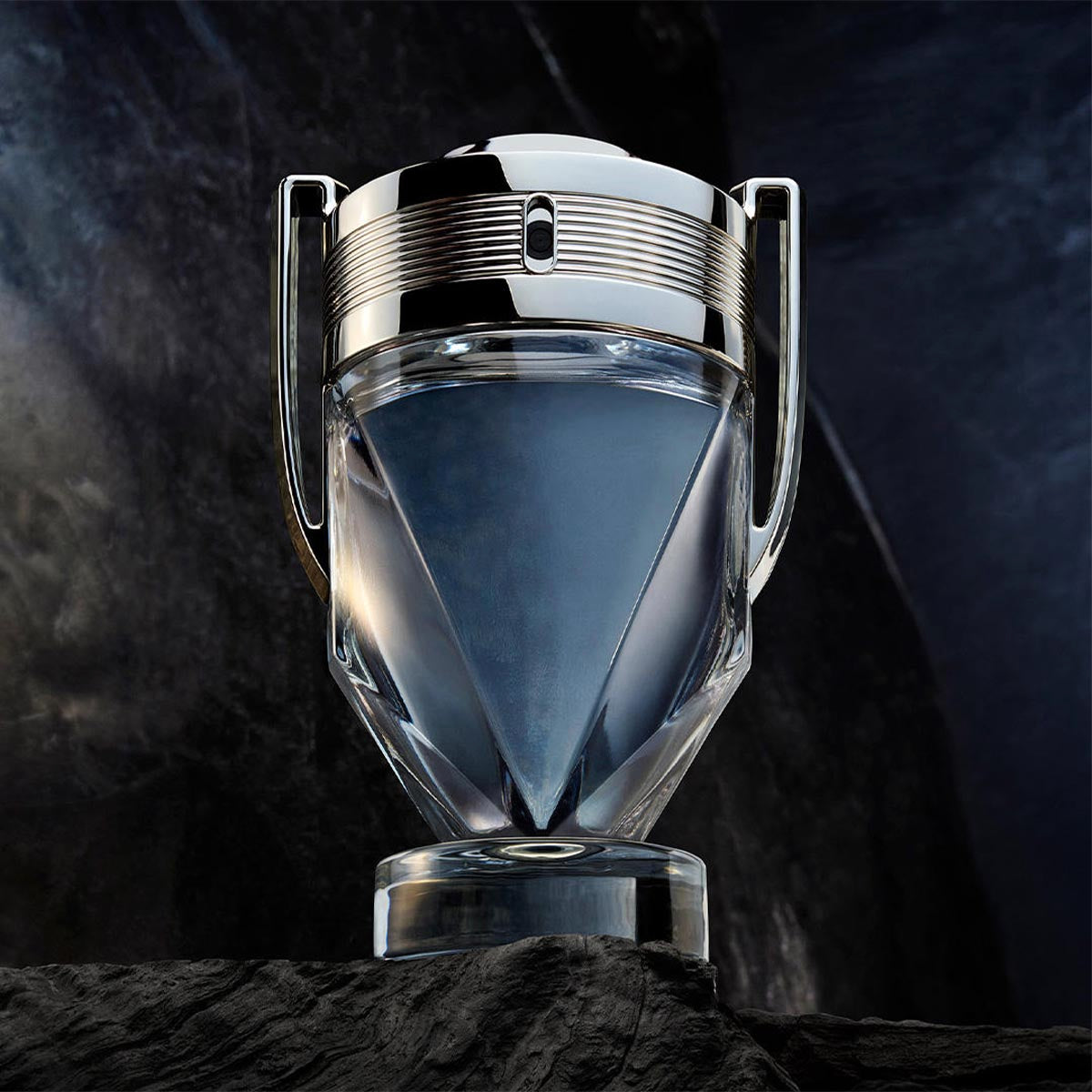 Mens Invictus Eau de Toilette – Edgars