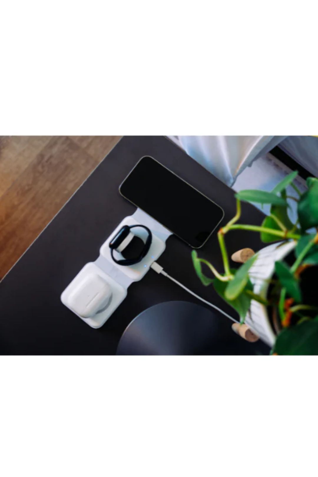Moov 3 in 1 Foldable Wireless Charger - White