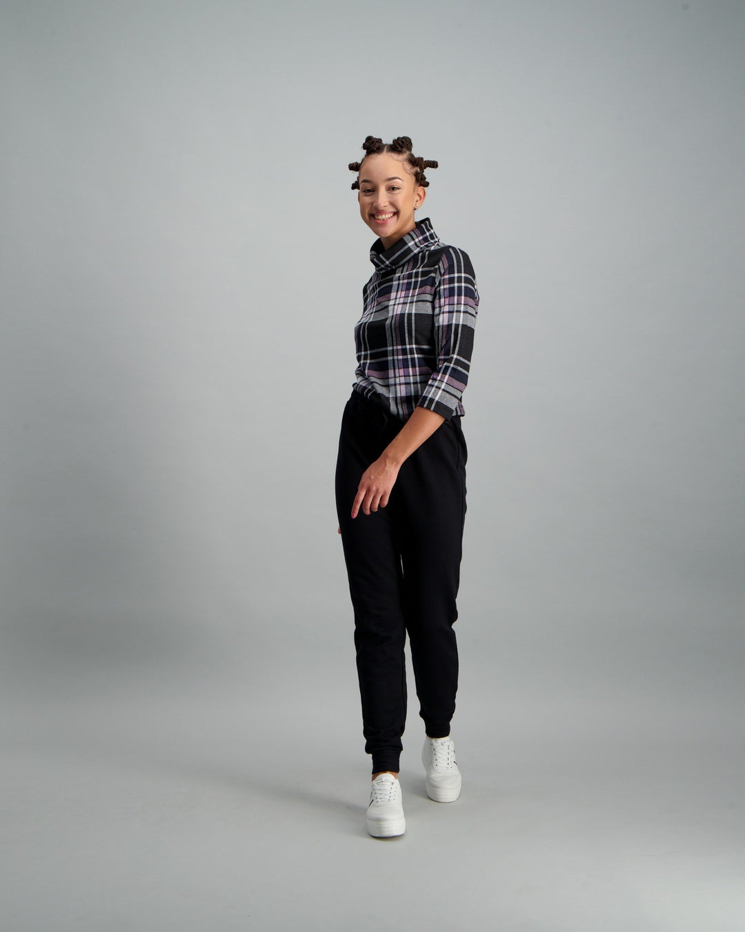 Fashion-Ladies Turtle Neck Checkered Top