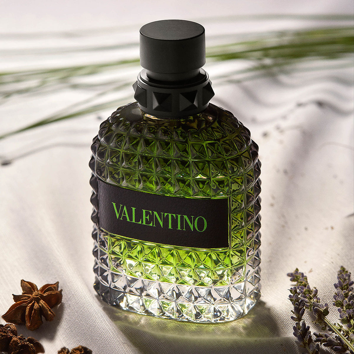 香水(ユニセックス) VALENTINO Born in Roma GreenStravaganza Mens Born In Roma Uomo Green Stravaganza Eau de Toilette – Edgars