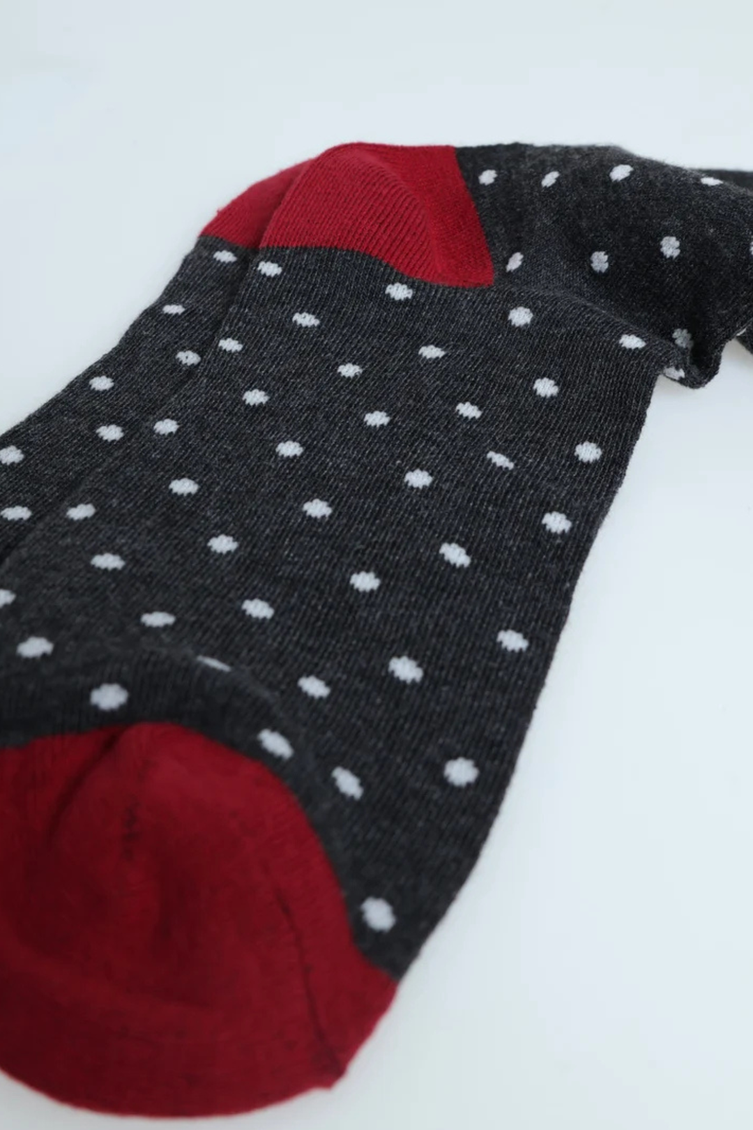 Dotted Single Socks - Dark Grey