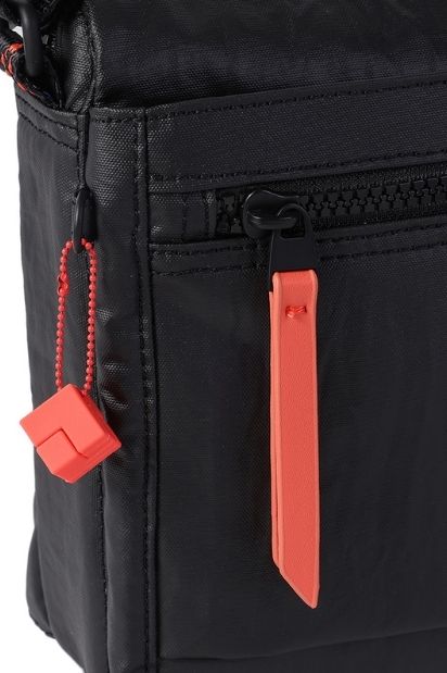 Inner City Medium Shoulder Bag - Coral & Black