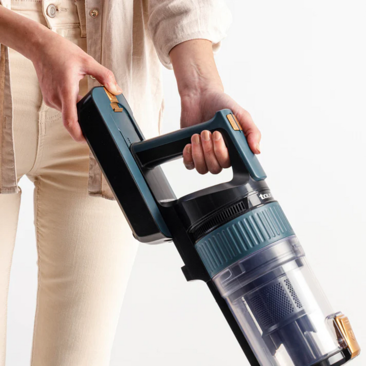 Cordless Rechargeable Plastic Vacuum Cleaner - Black