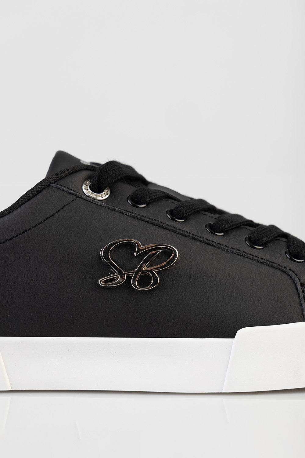 Classic Lace Up Logo Hardward Sneaker - Black