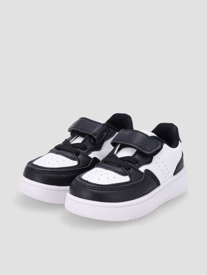 Pre-Boys Court Sneaker - White/Black