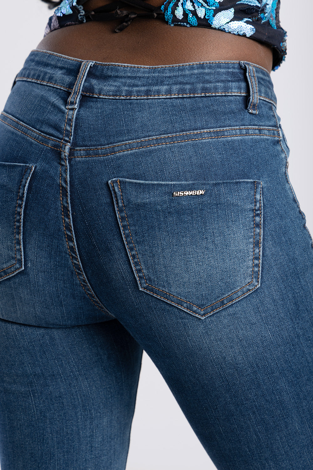 Bootleg Denim Jean - Med Wash