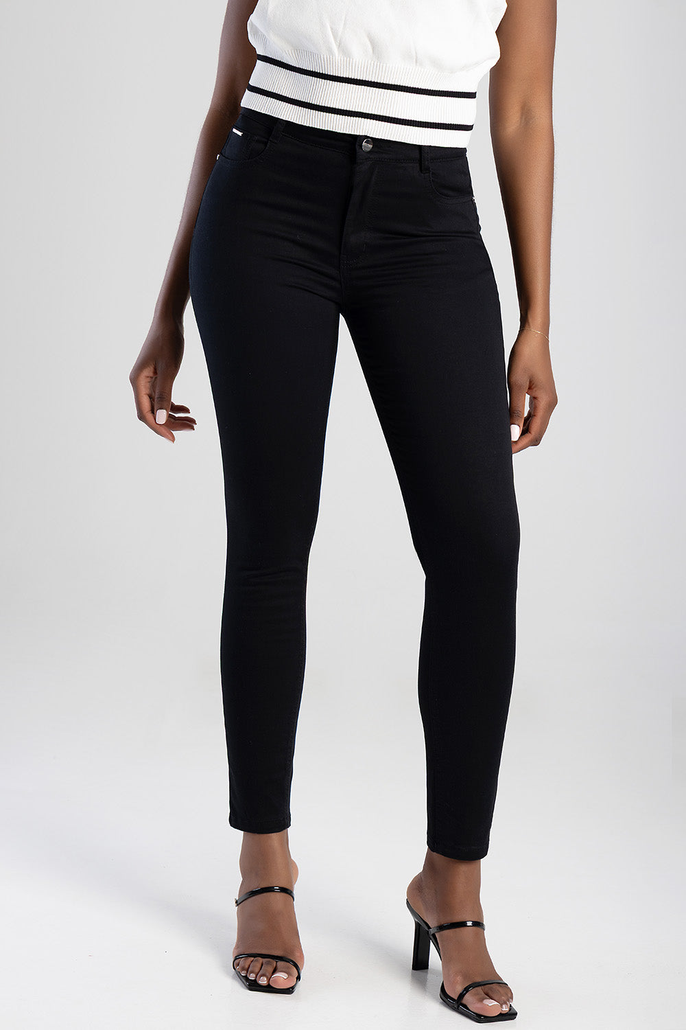 Mid-Waist Skinny Jean - Black