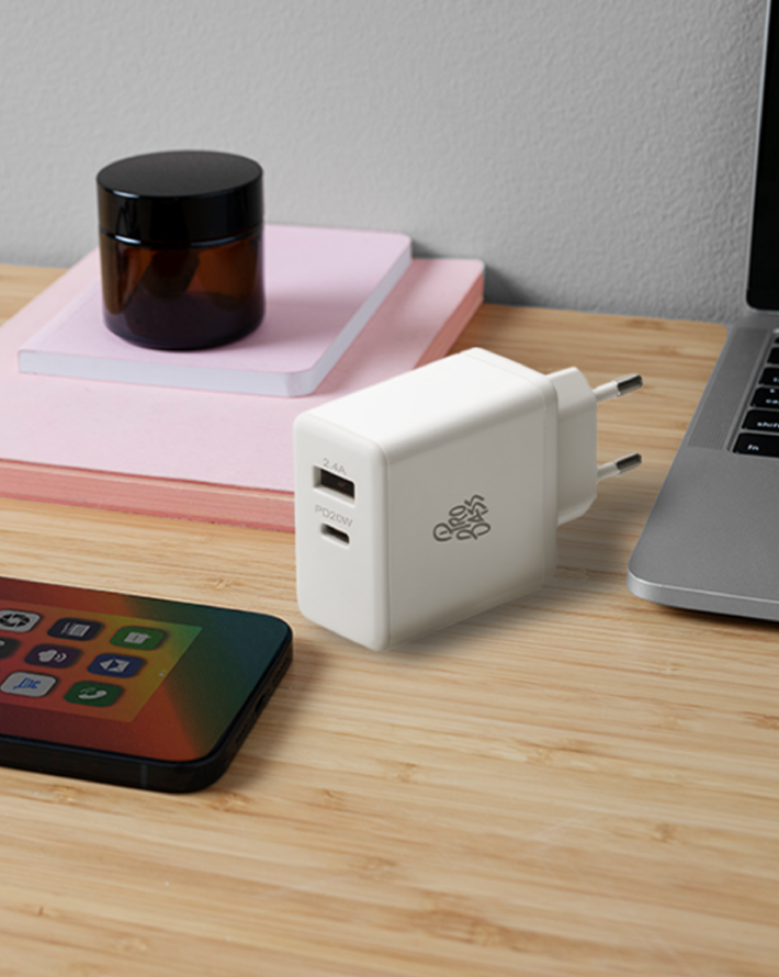 Rapid Charge Series 32w Dual USB and Type-C Wall Charger