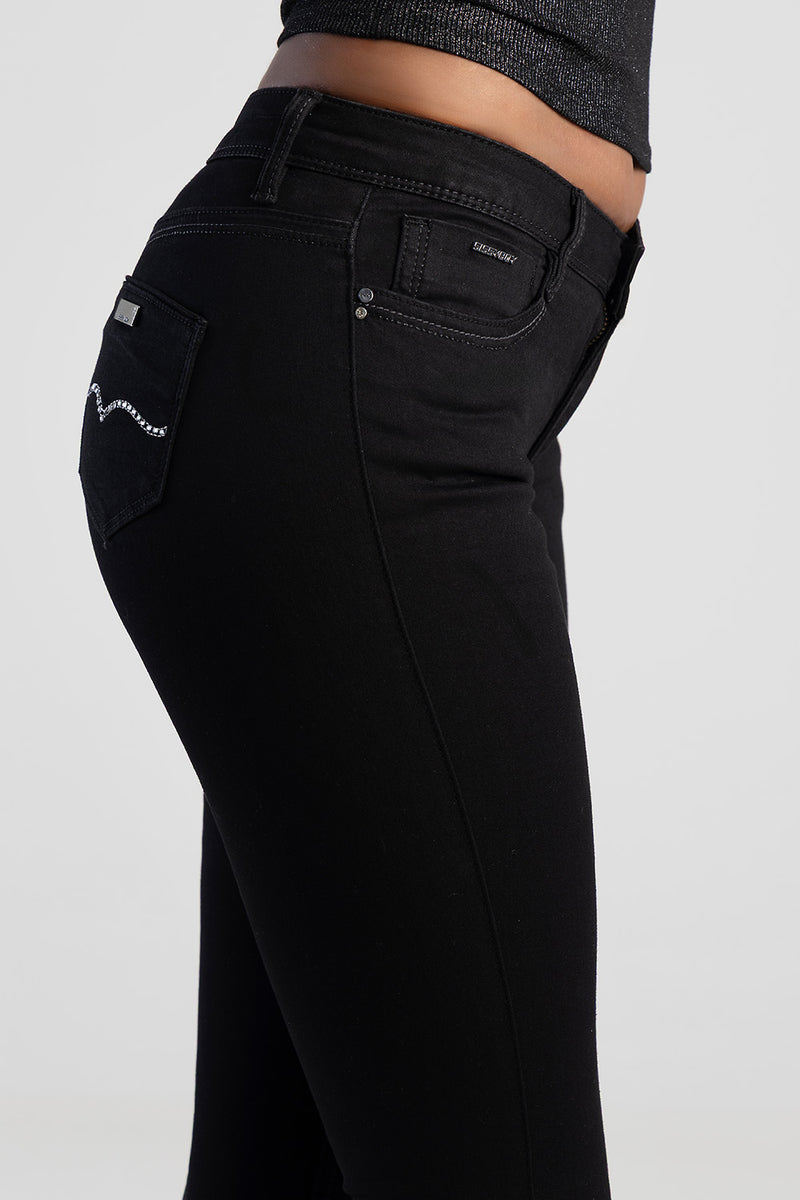 Avery Mid-Waist Basic Skinny Jeans - Black