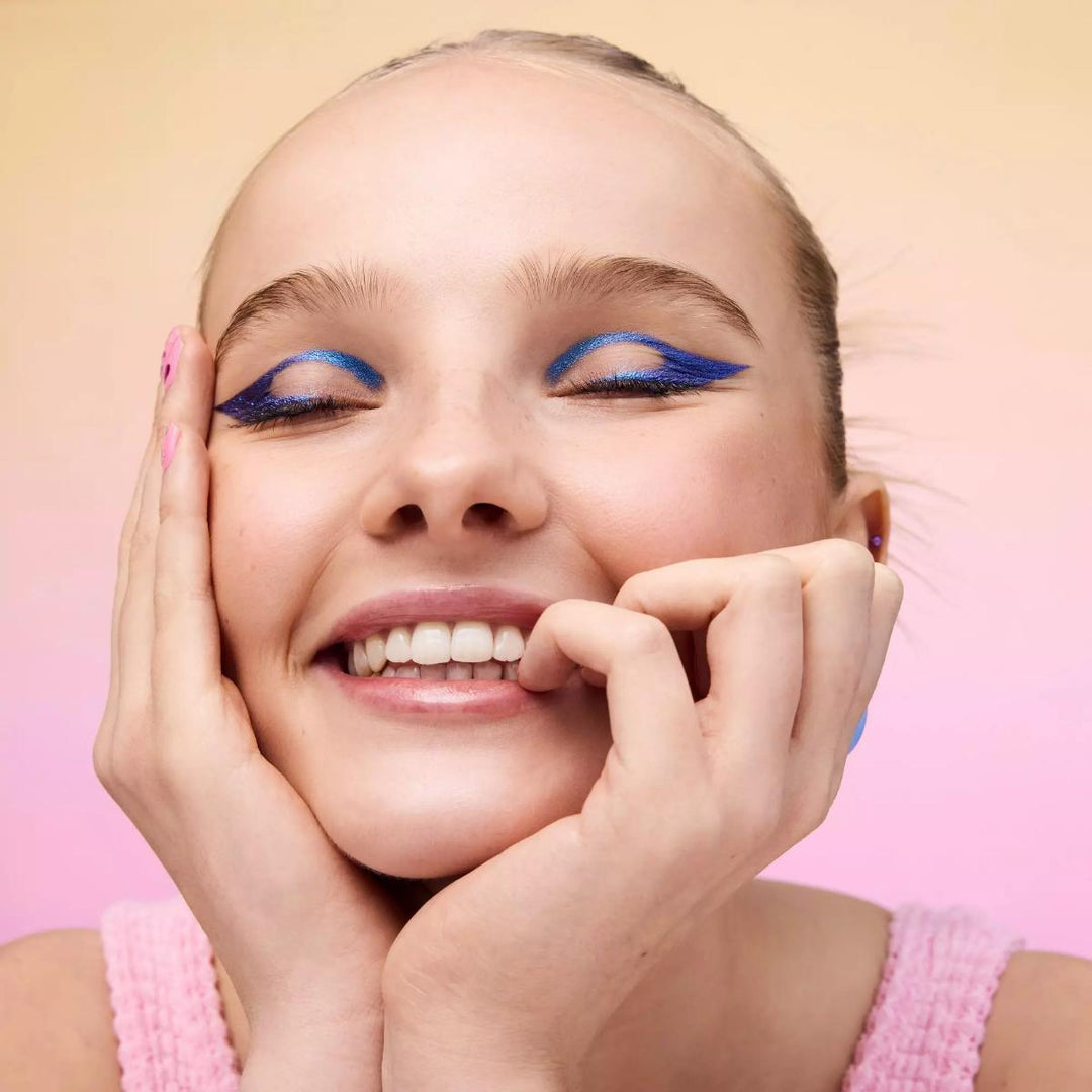 Superman Creamy Duo Chrome Eyepencil