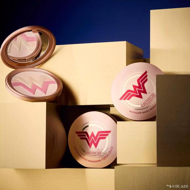 Wonder Woman Multiglow Magic Highlighter