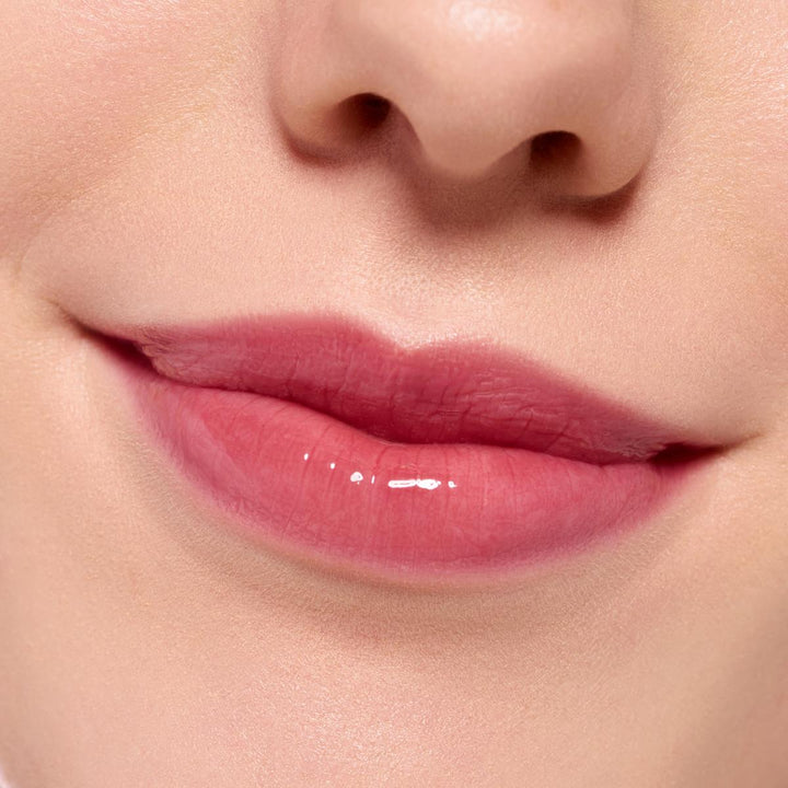 The Super Peptide Glossy Lip Treatment