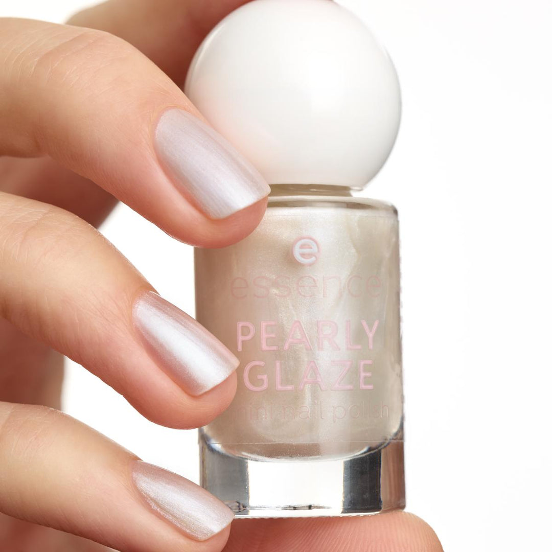 Pearly Gaze Mini Nail Polish