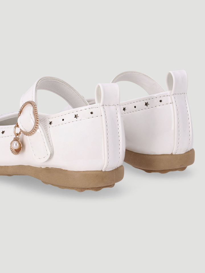 Pre-Girls Charm Comfort Pump - White