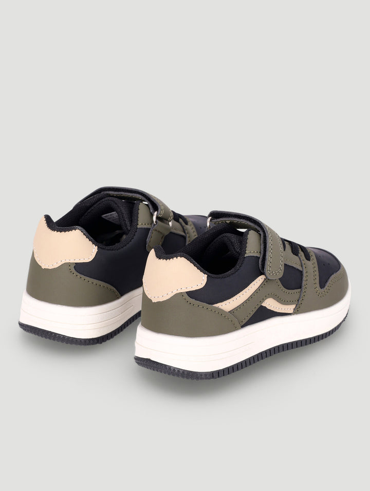 Pre-Boys Court Sneaker - Black/Olive