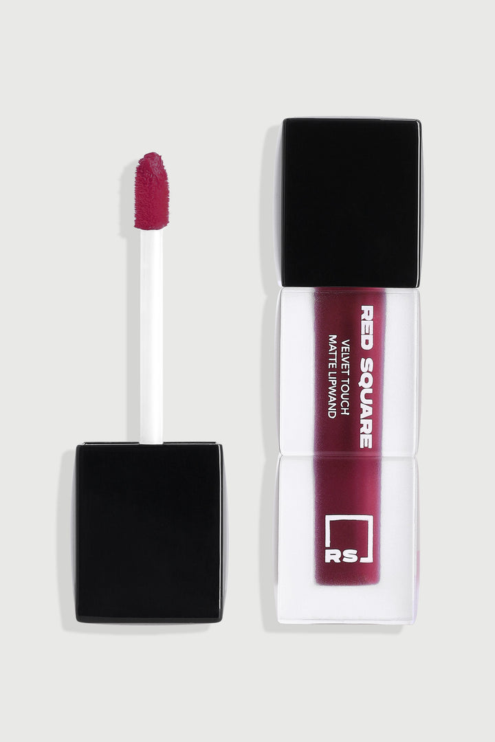 Red Square VELVET TOUCH MATTE LIPWAND