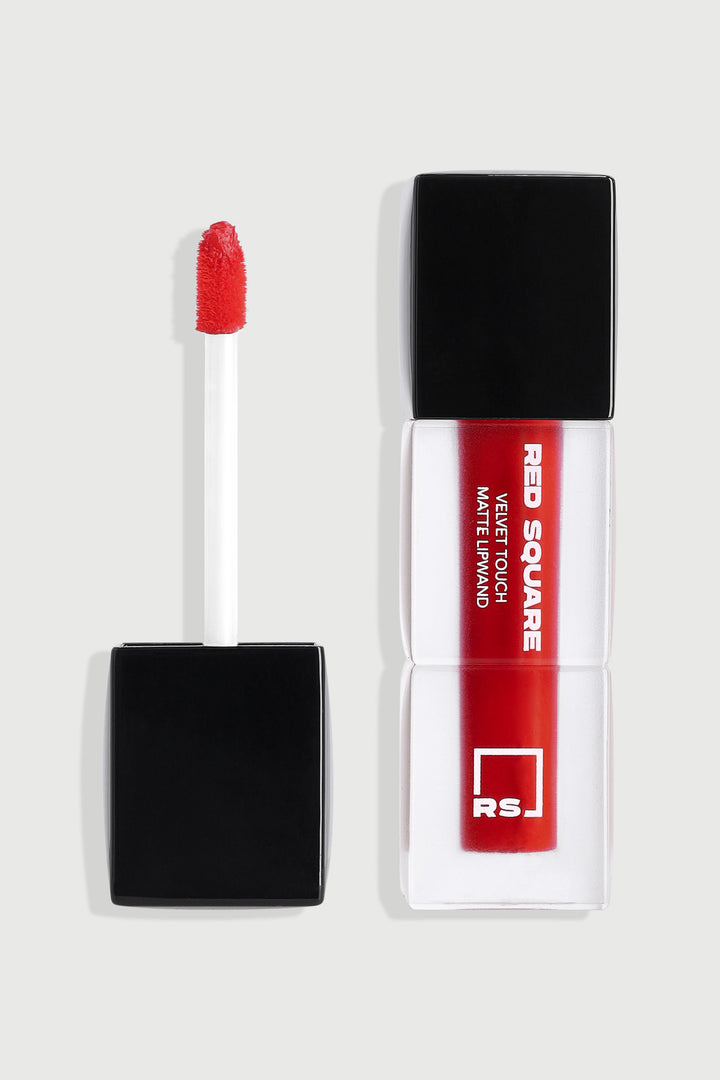 Red Square VELVET TOUCH MATTE LIPWAND