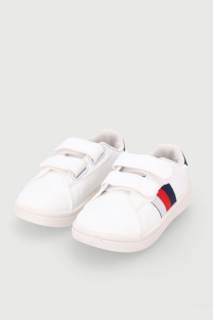 Pre-Boys Side Stripe Sneaker - White