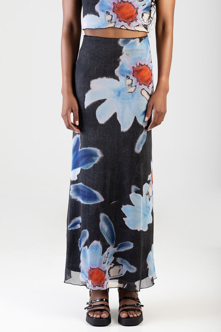 See The Sunrise Maxi Skirt - Black/Blue