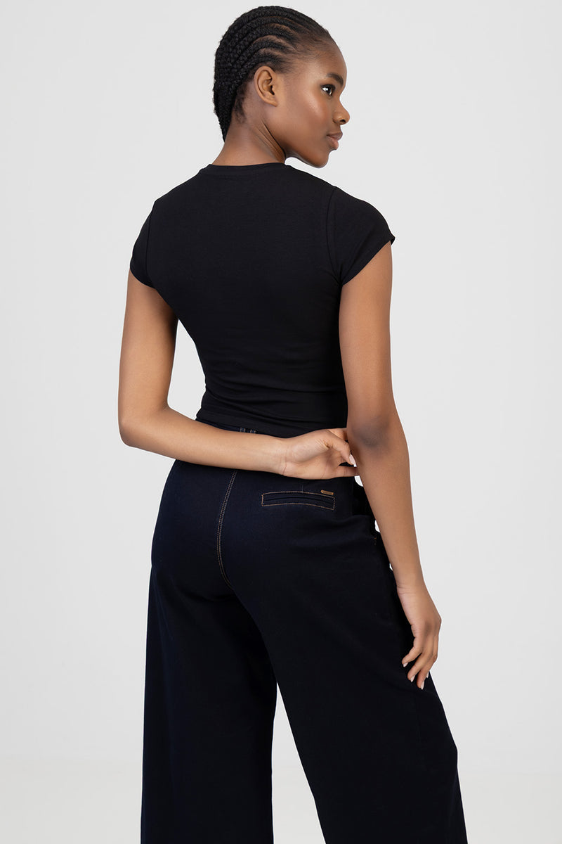 Lexi Basic Baby Tee - Black